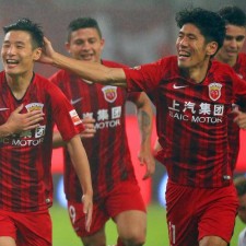 爱游戏game-上港迎战申花，双方实力均衡期待精彩对决()